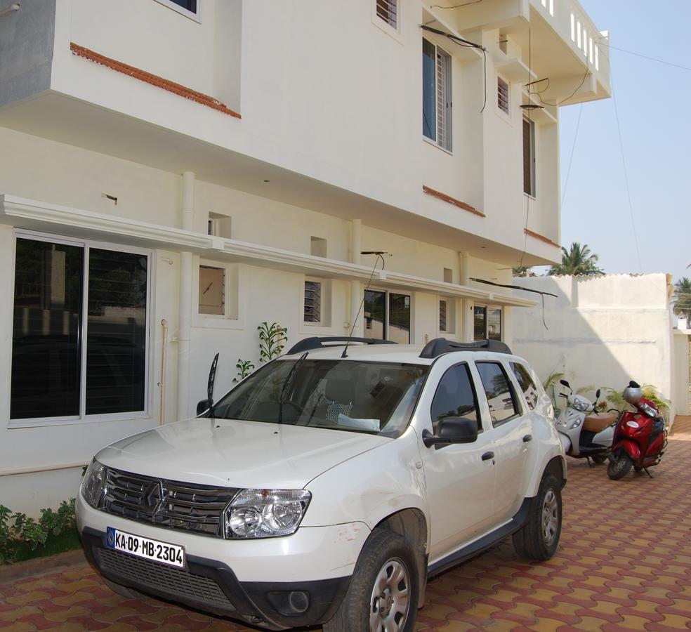 Hotel Pratham Residency Mysore Exterior foto